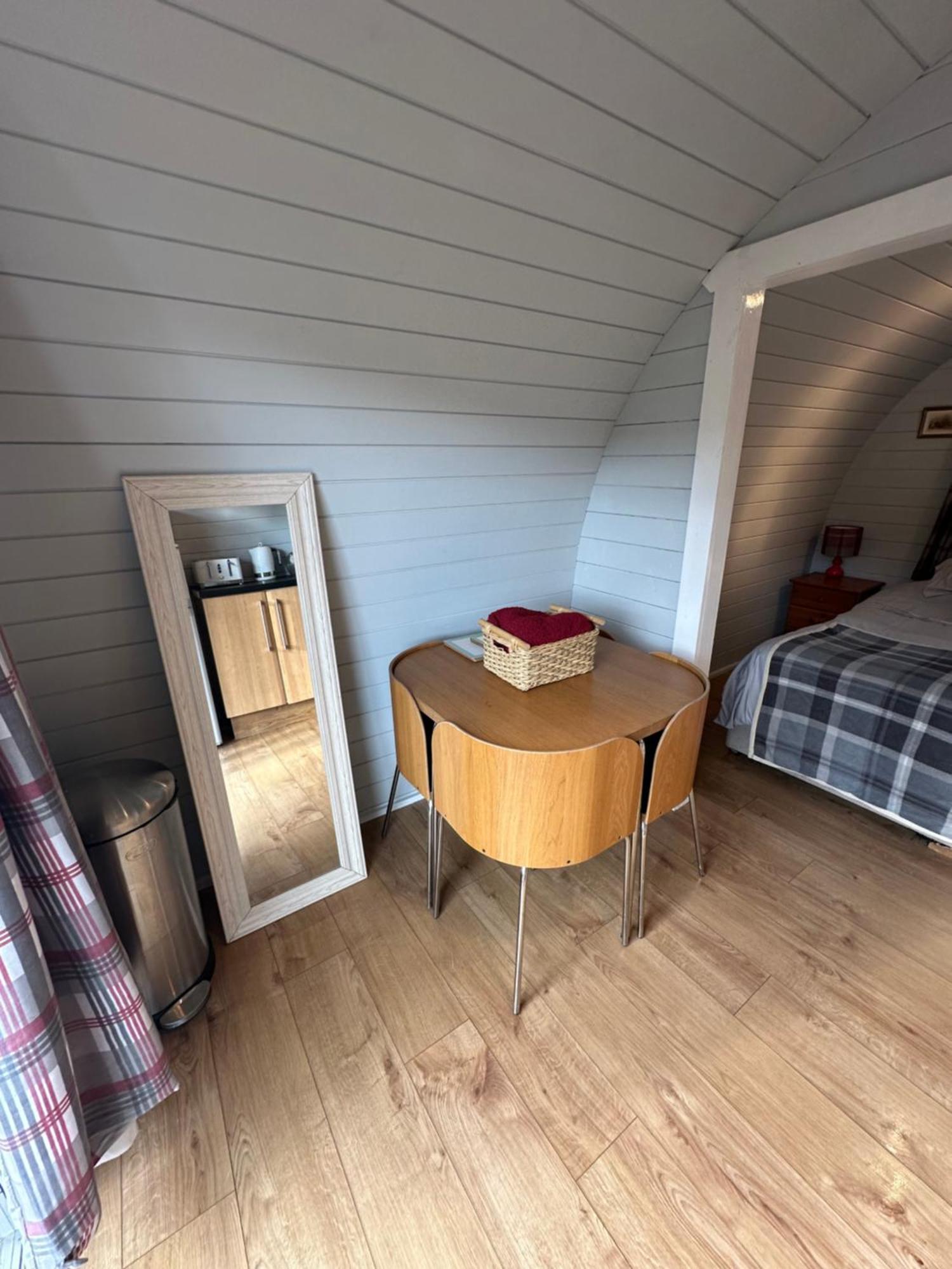 Апартаменты Glamping Life Retreat Nantmel Экстерьер фото